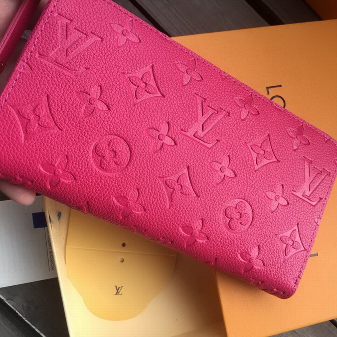 lu wallet-081
